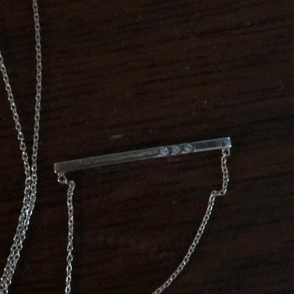 Elegant Silver Bar Necklace with Rhinestones - Picture 3 of 4